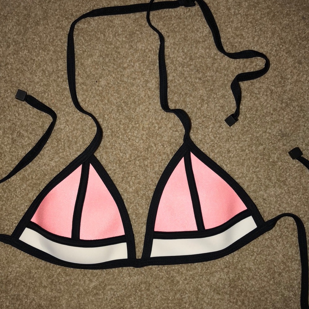 Triangl swimsuit top